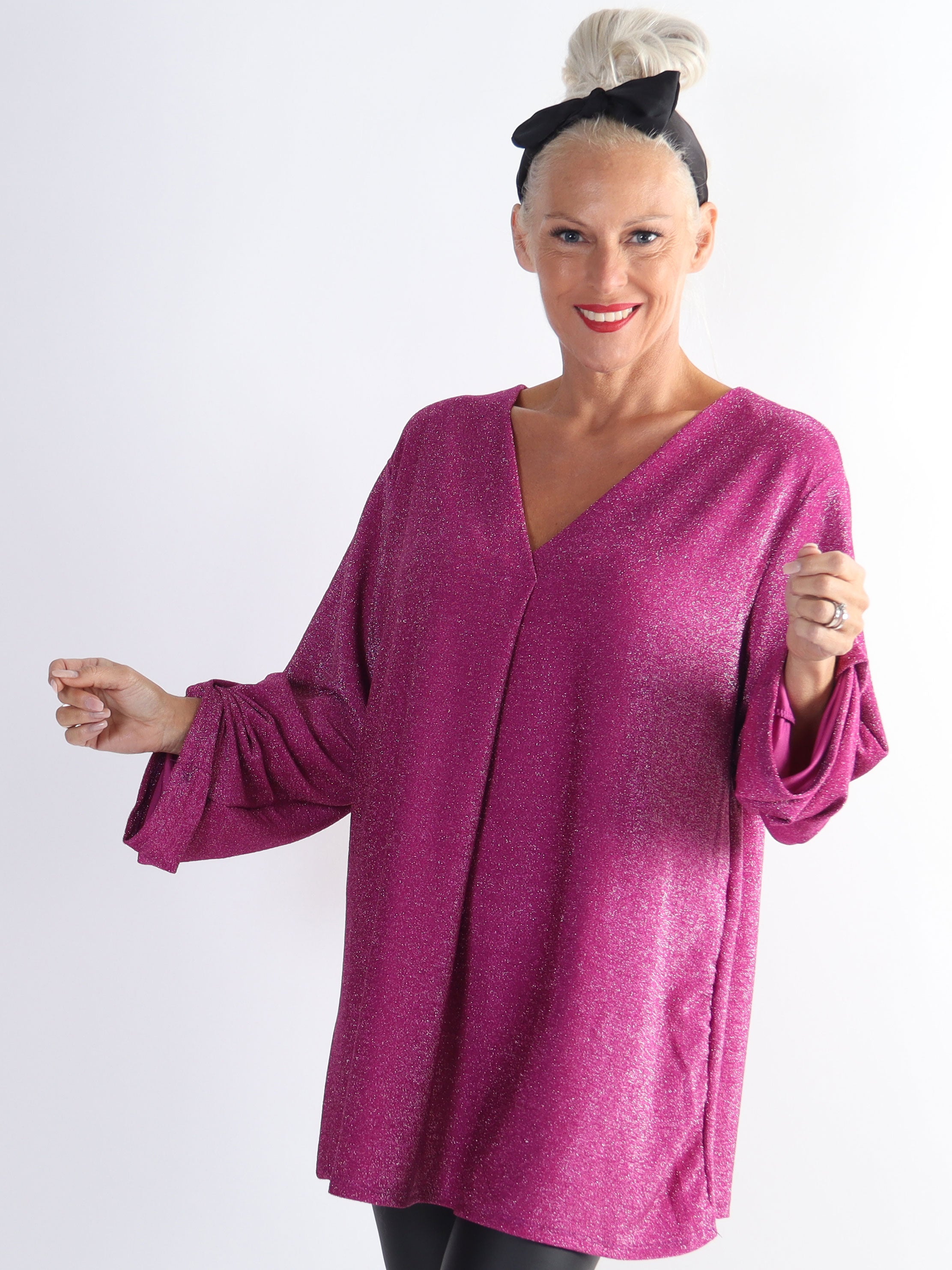 Larna Glitter - Plus size tunika med glimmertråde og v-udskæring